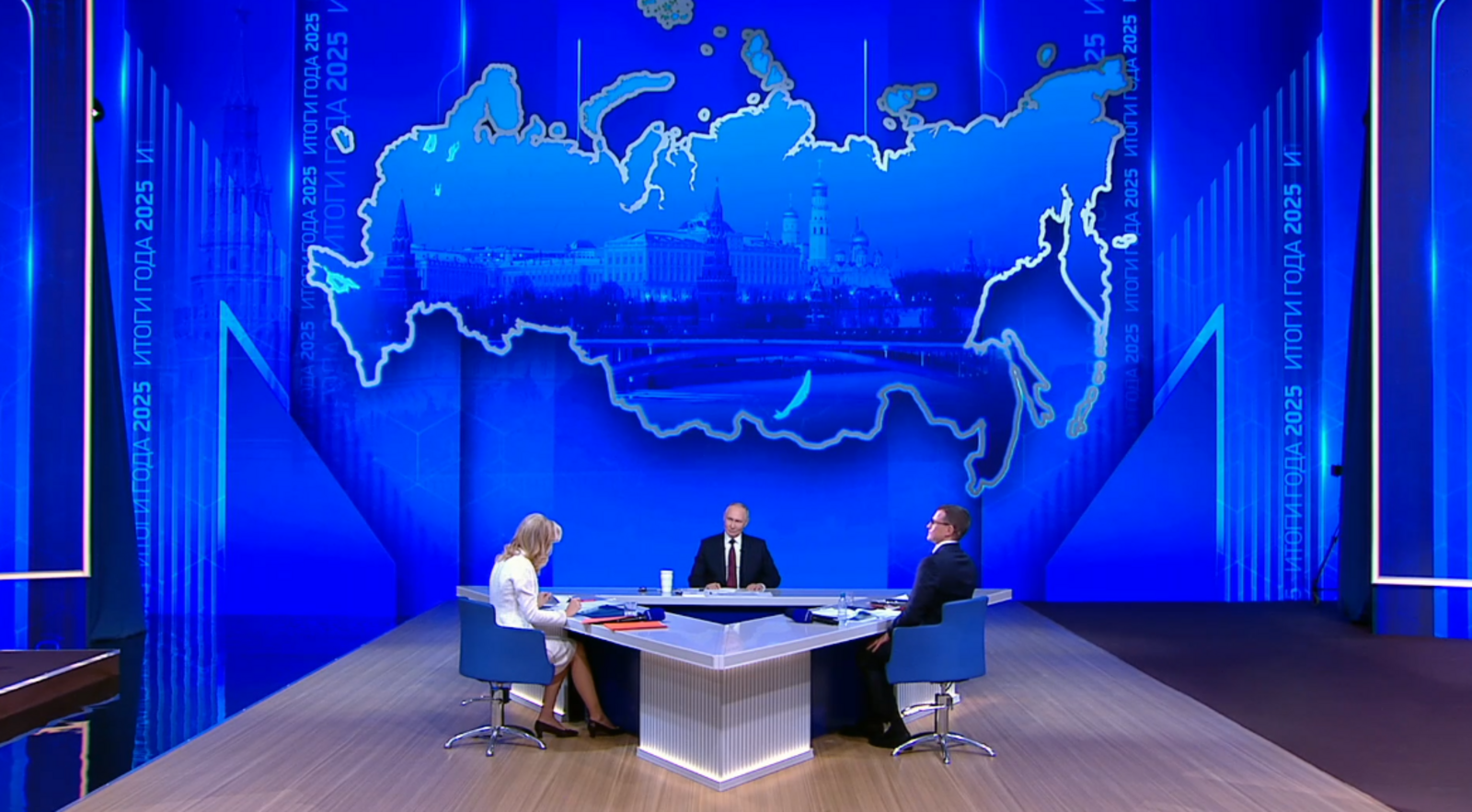 Владимир Путин отметил сокращение чтения книг во всем мире