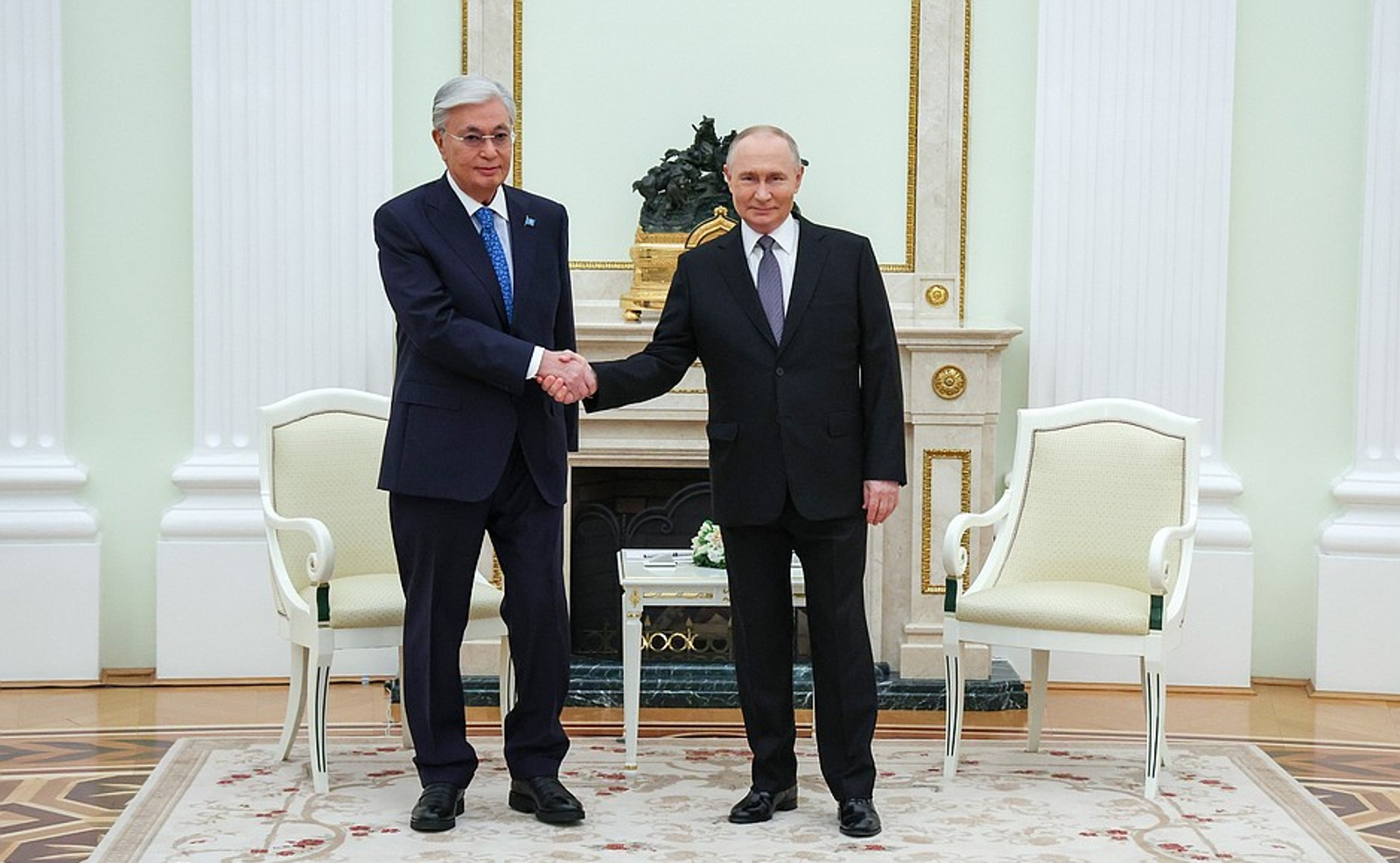 Президент России провёл встречу с президентом Казахстана