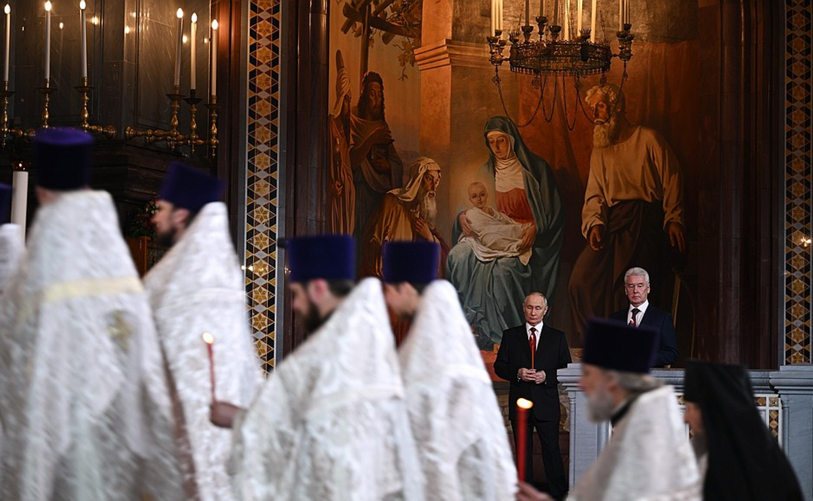 Владимир Путин поздравил с Пасхой