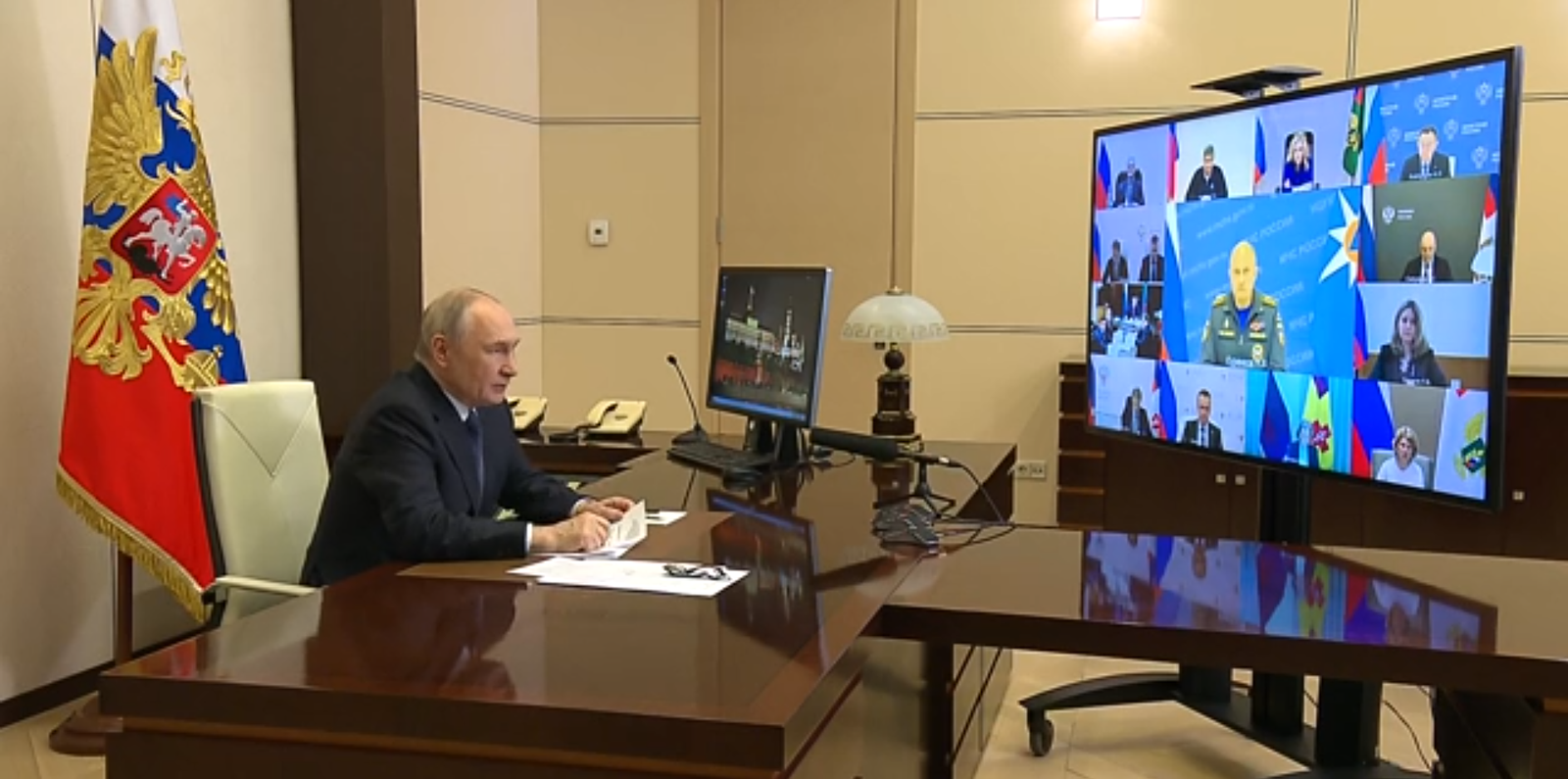 Владимир Путин обсудил ликвидацию последствий паводков в Дагестане