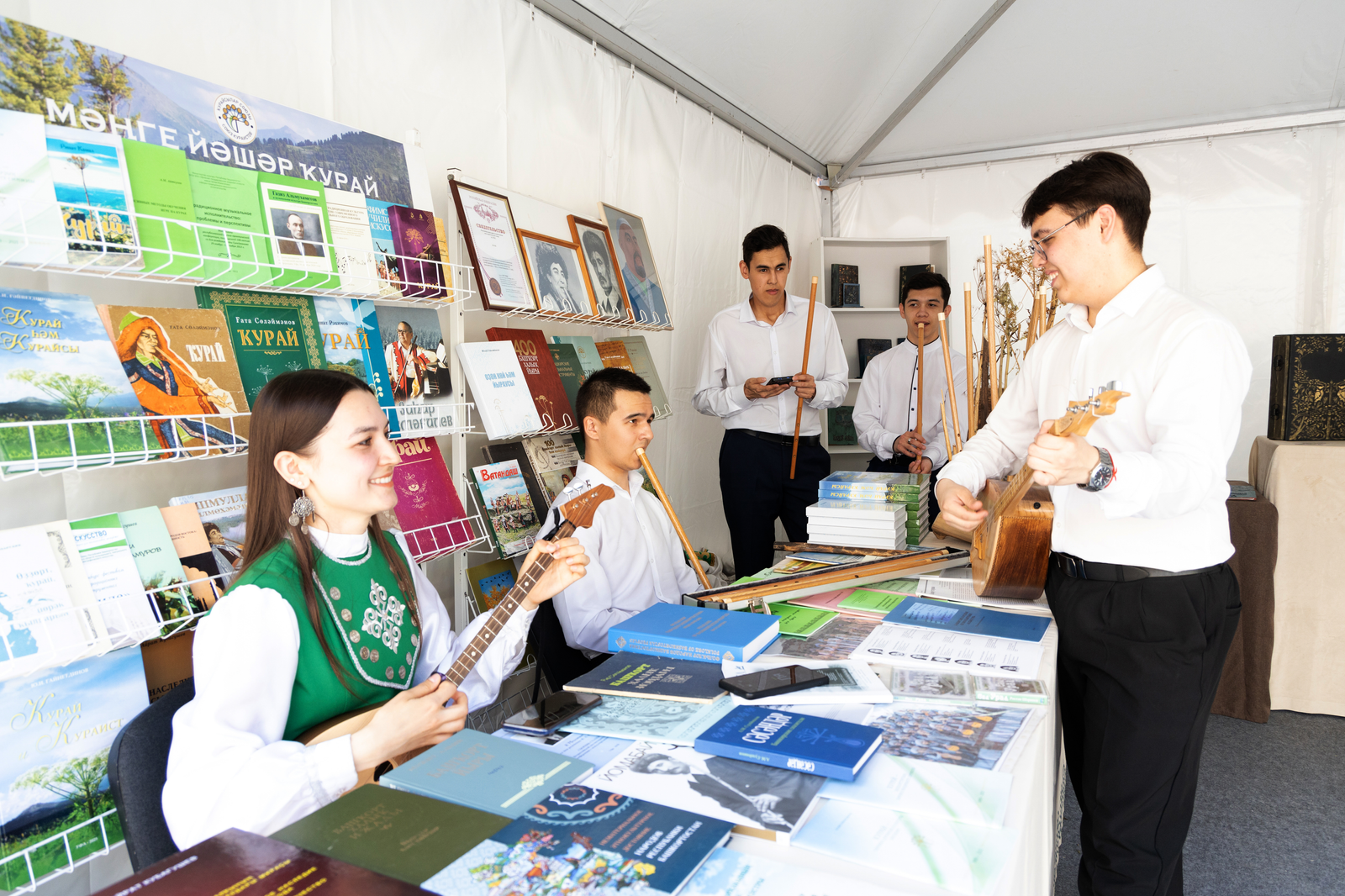 «Китап-Байрам»: Литературный флагман снова в Уфе