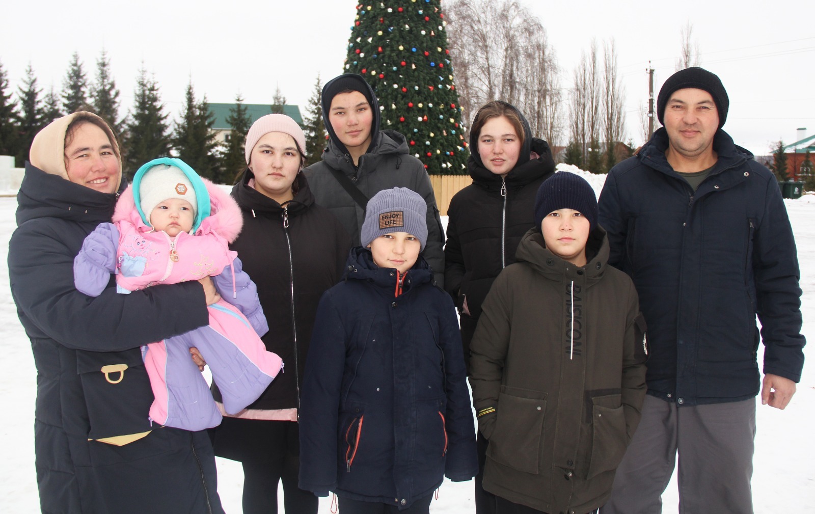 Тансылу и Ильнур Хасановы из Чишминского района воспитывают шестерых детей