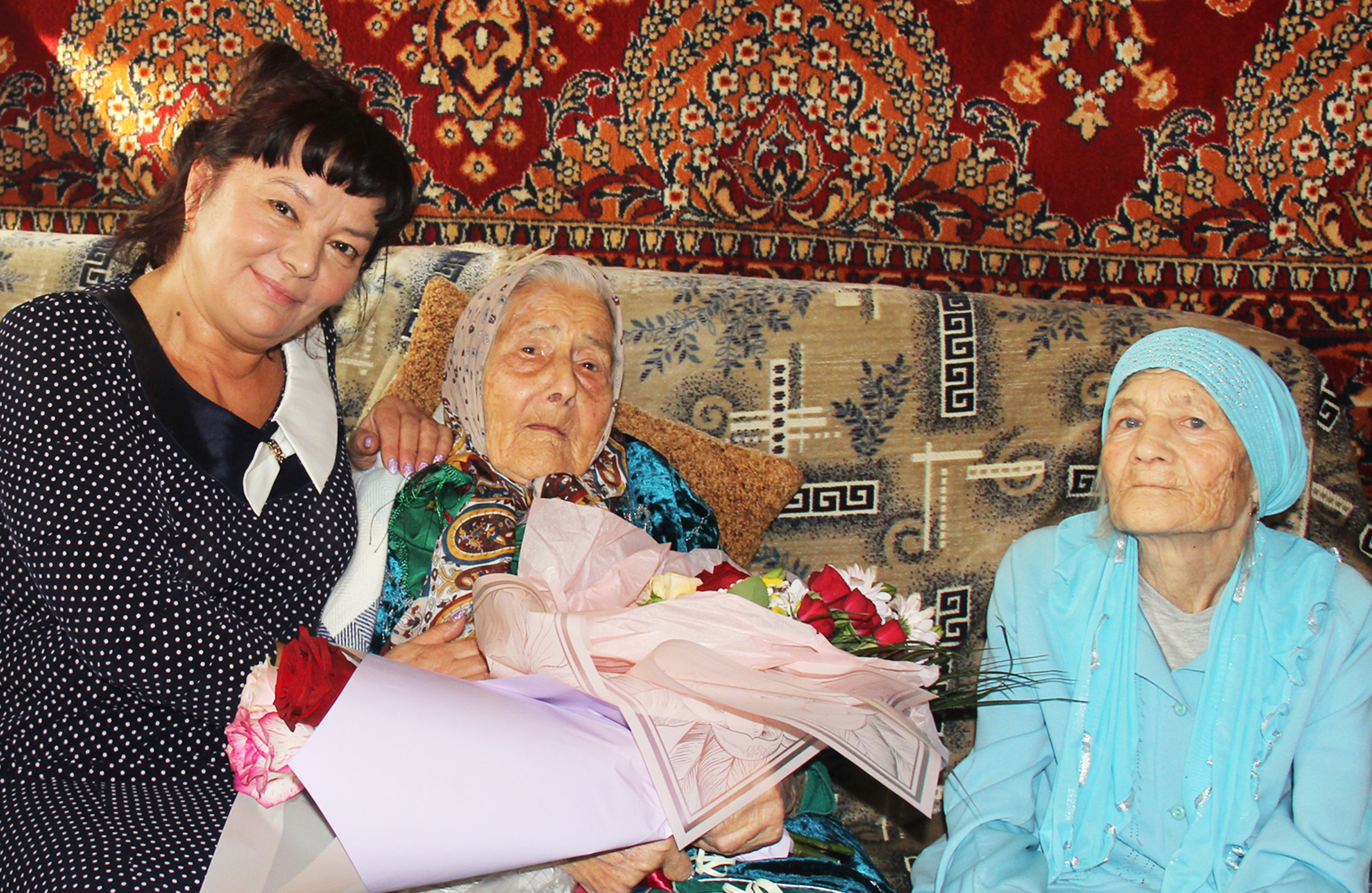 Фельдшер с многолетним стажем Альфия Резяпова из Чишминского района отметила столетний юбилей