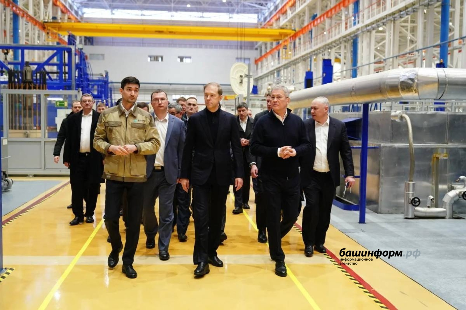 Денис Мантуров и Радий Хабиров посетили инновационные предприятия республики