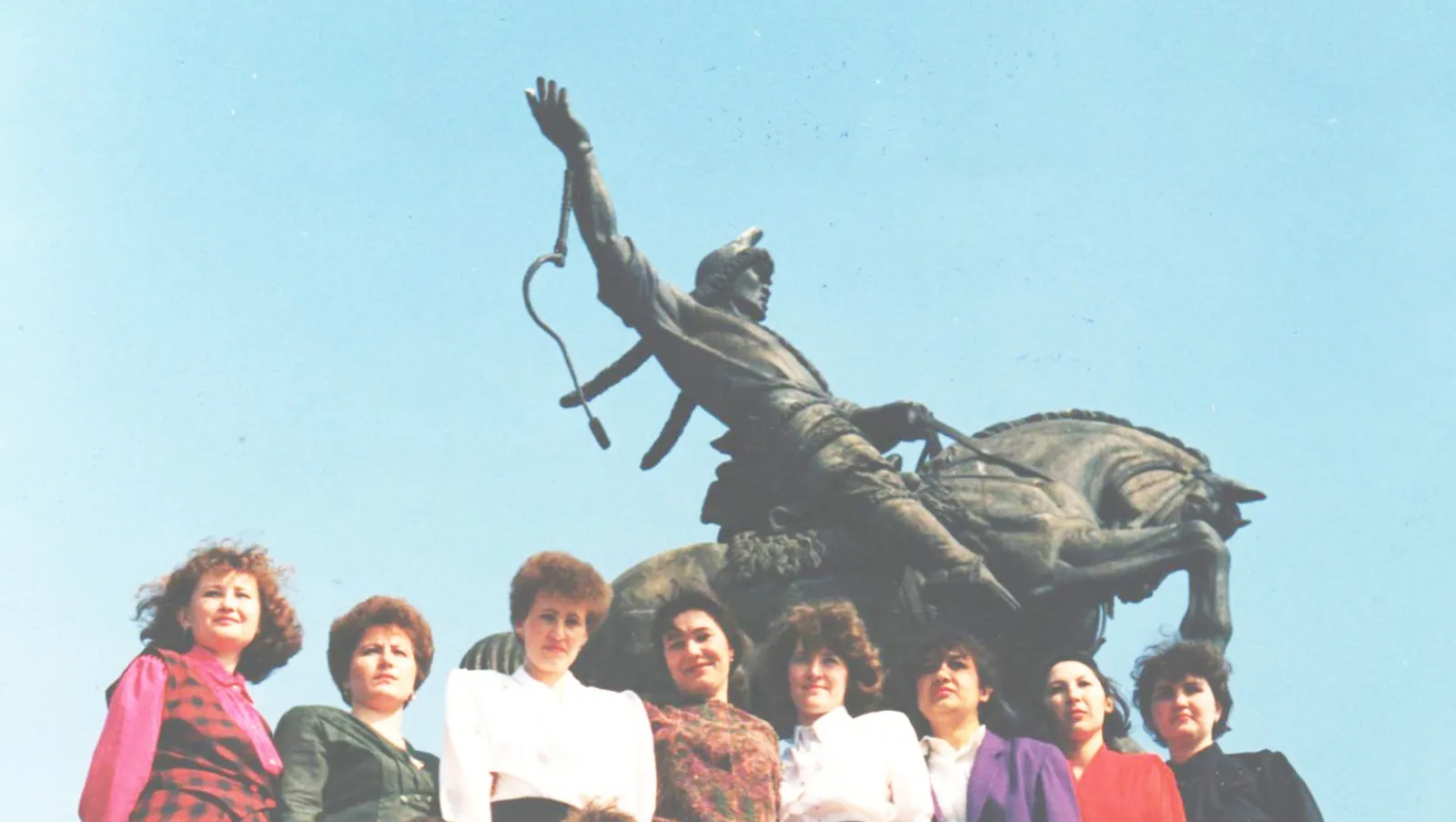 На фото: студенты экономического факультета БГАУ, 1994-95 гг. Фото из личного архива семьи Габидуллиных