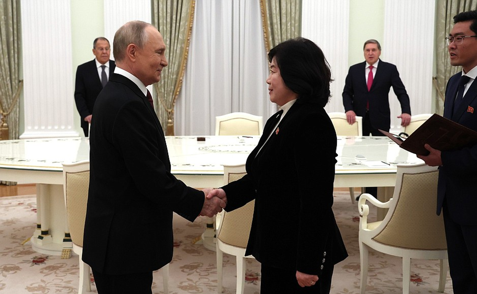 В Кремле прошла встреча президента России с министром иностранных дел КНДР