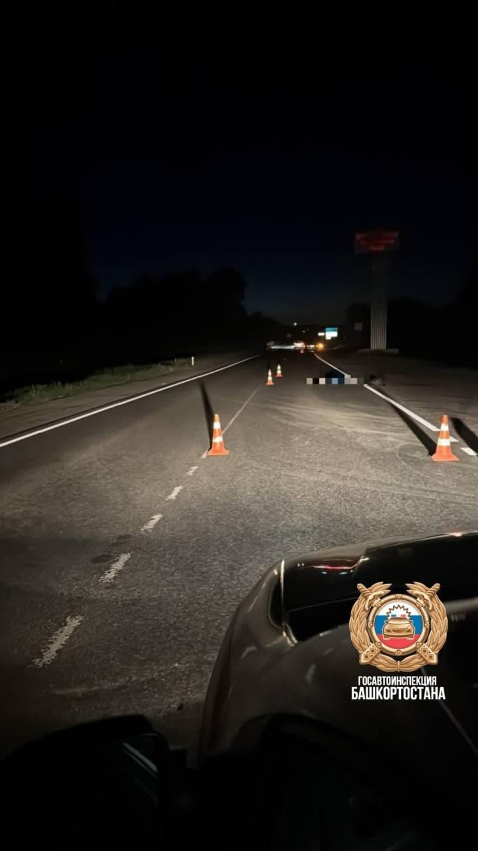 В Башкирии автомобиль переехал лежащего на дороге человека