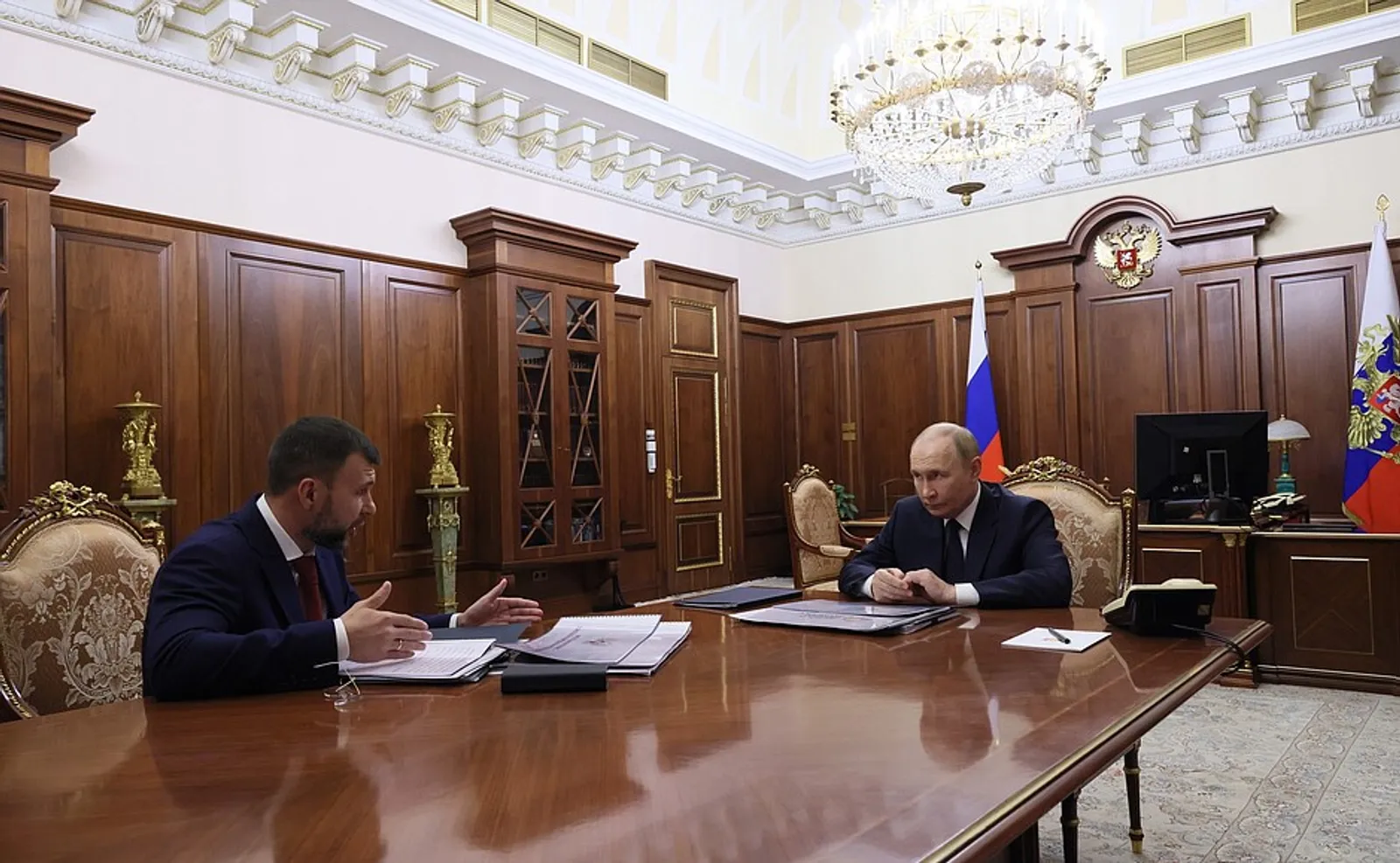 Президент провёл рабочую встречу с главой ДНР Денисом Пушилиным