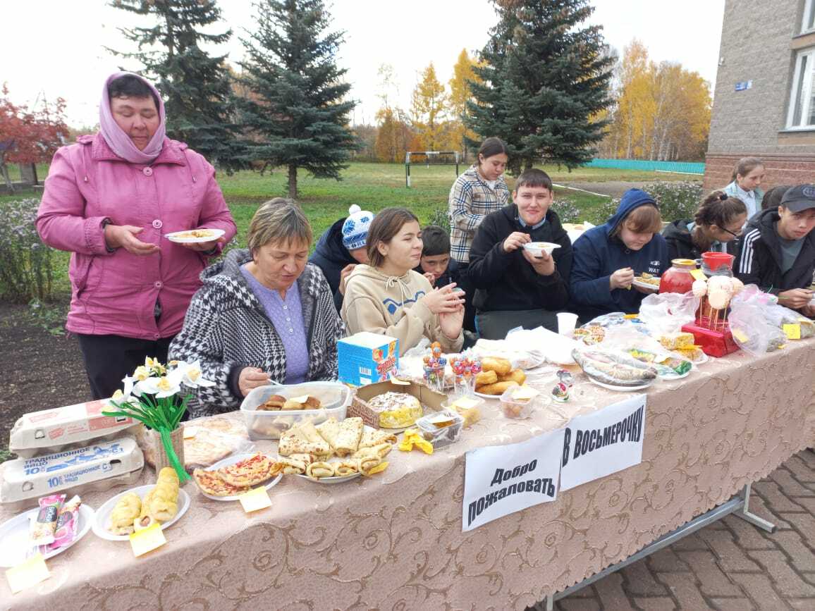В Бишказинской школе прошла традиционная осенняя ярмарка