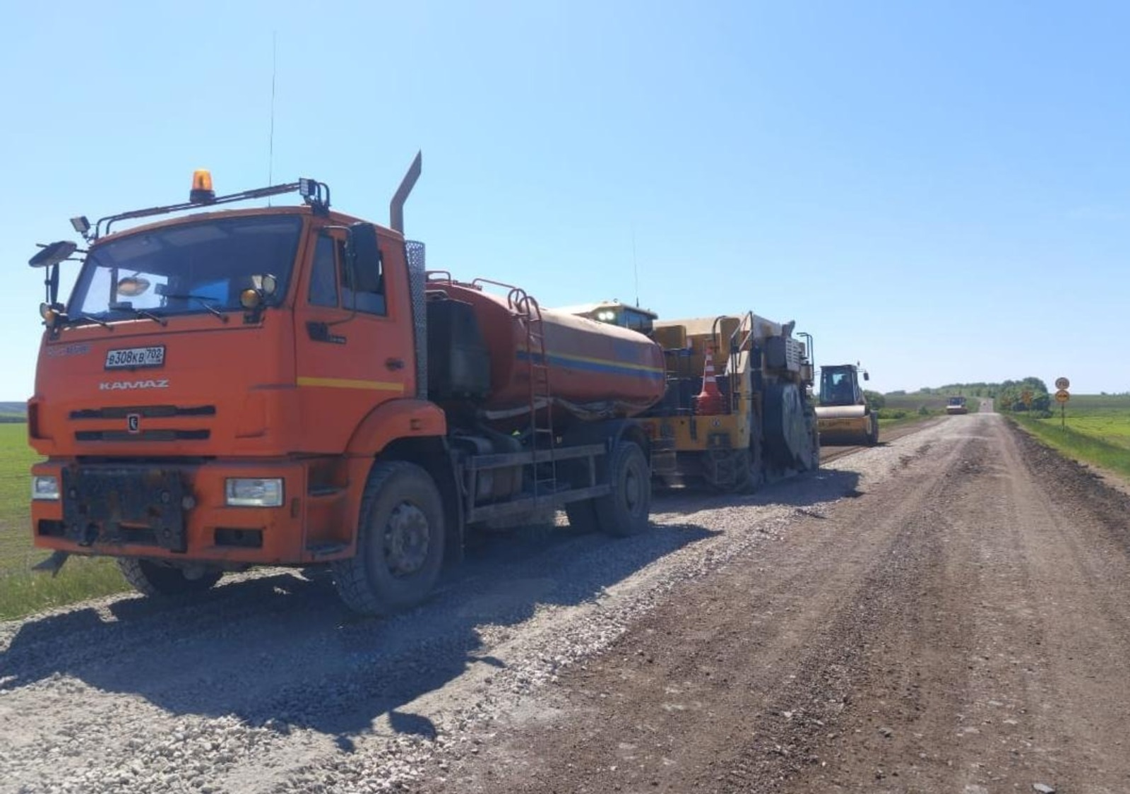 В нескольких районах Башкирии ведутся работы по обновлению дороги