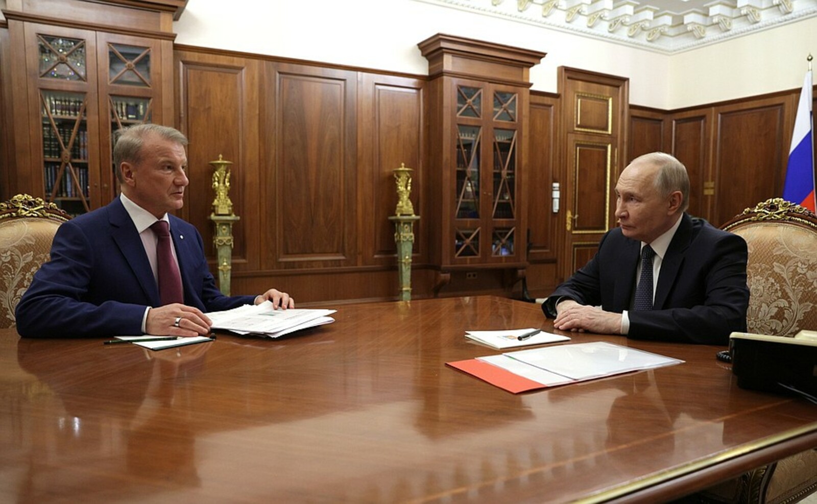 Владимир Путин провёл встречу с главой Сбербанка Германом Грефом
