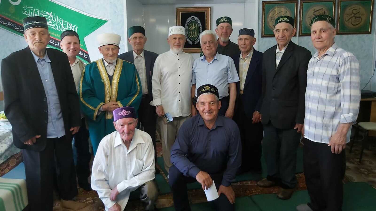 Поздравили с юбилеем ветерана из села Ибрагимово Чишминского района