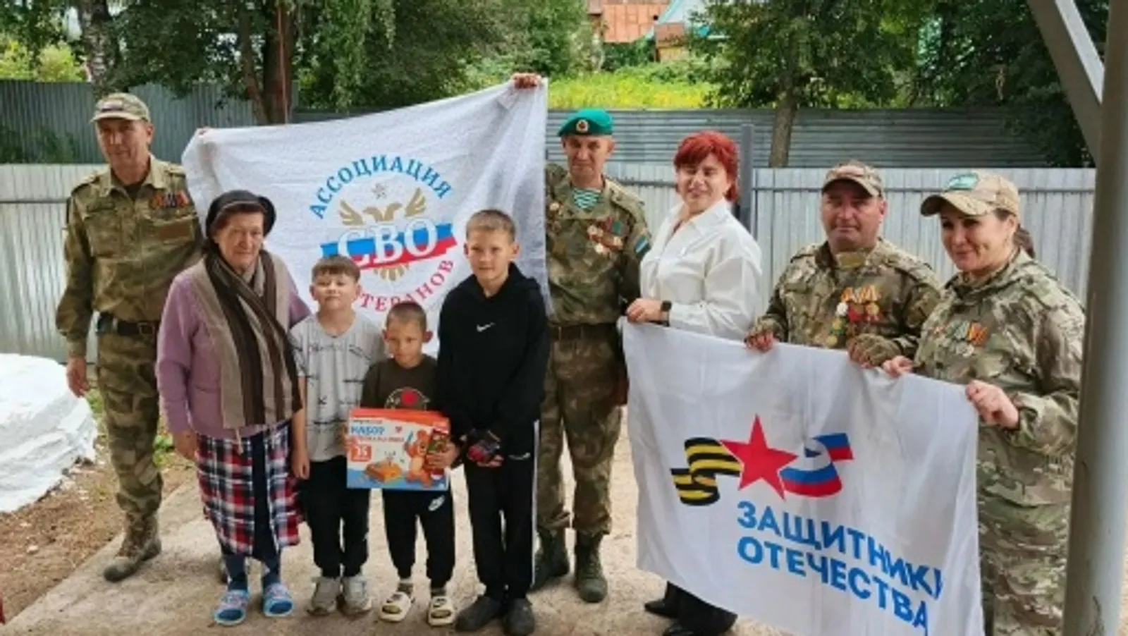 В Чишминском районе дети героев пожали руку боевым товарищам отцов