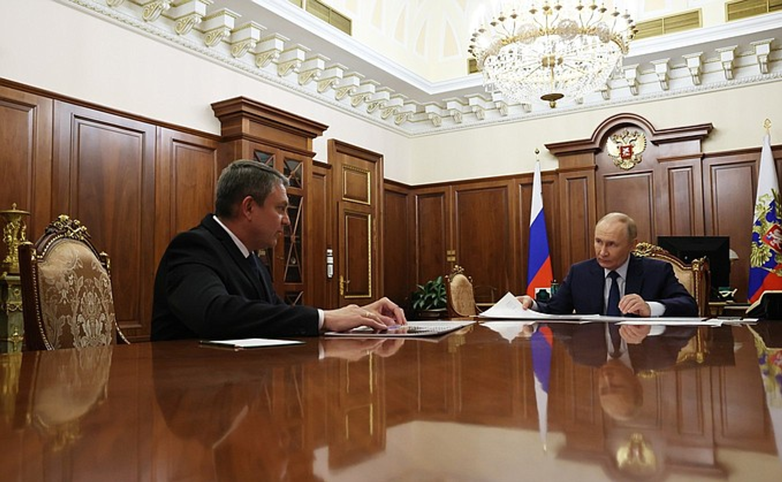 Президент России провел рабочую встречу с главой Луганской Народной Республики