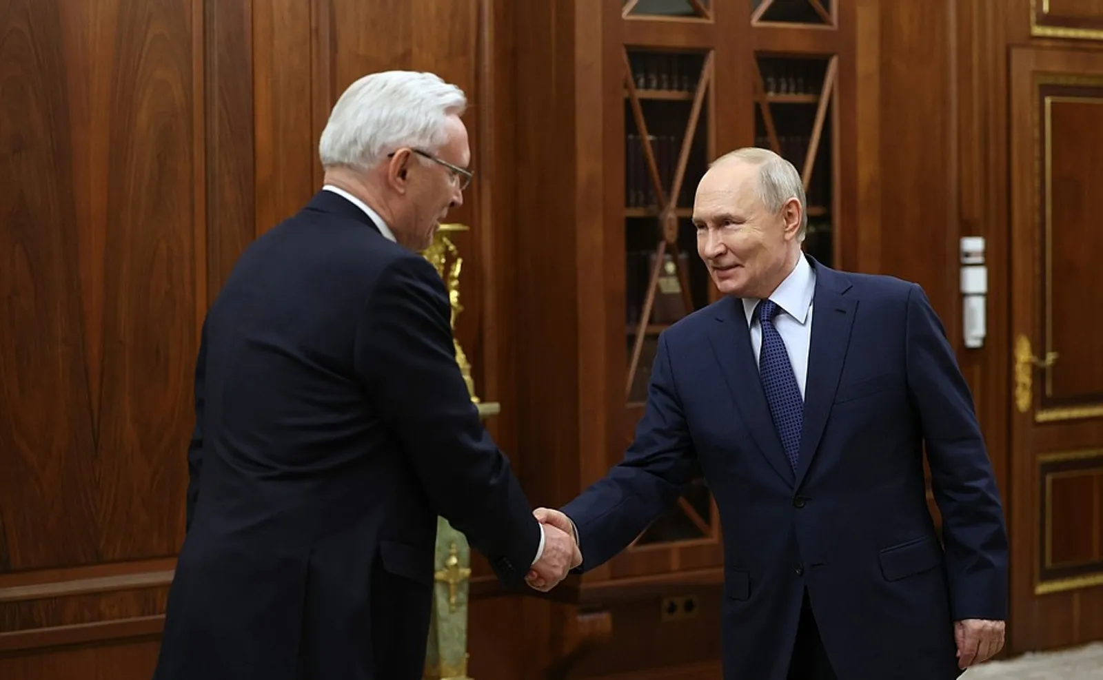 Владимир Путин встретился с генеральным директором ПАО «КамАЗ»