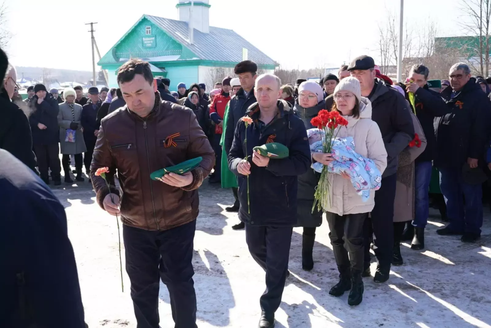 Сегодня в Чишминском районе состоялась церемония прощания с героически погибшим в ходе спецоперации в Украине Ильгизом Усмановым
