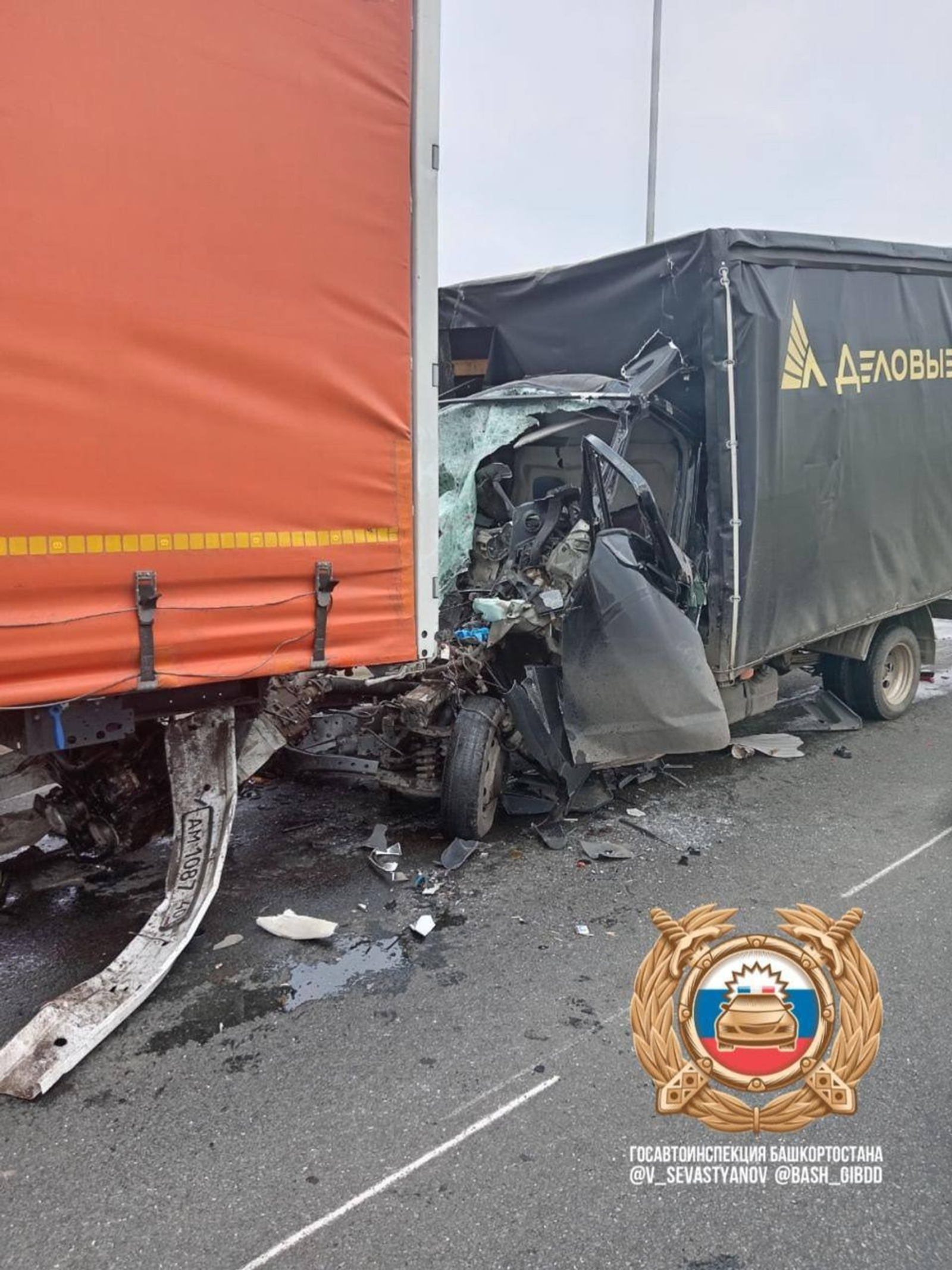 В Башкирии «Газель» столкнулась с фурой на трассе М-5