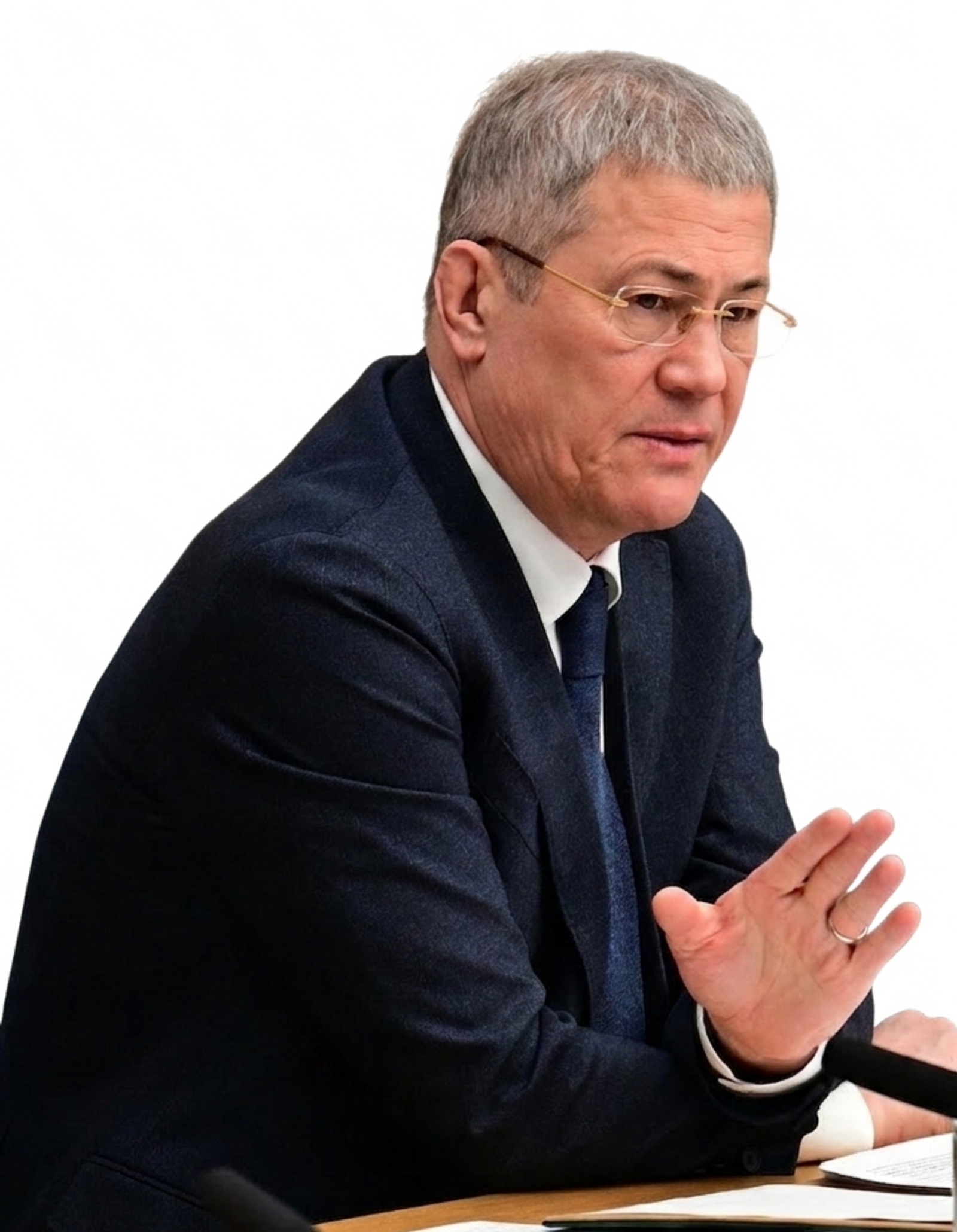 Глава Башкирии дал старт ямочному ремонту дорог