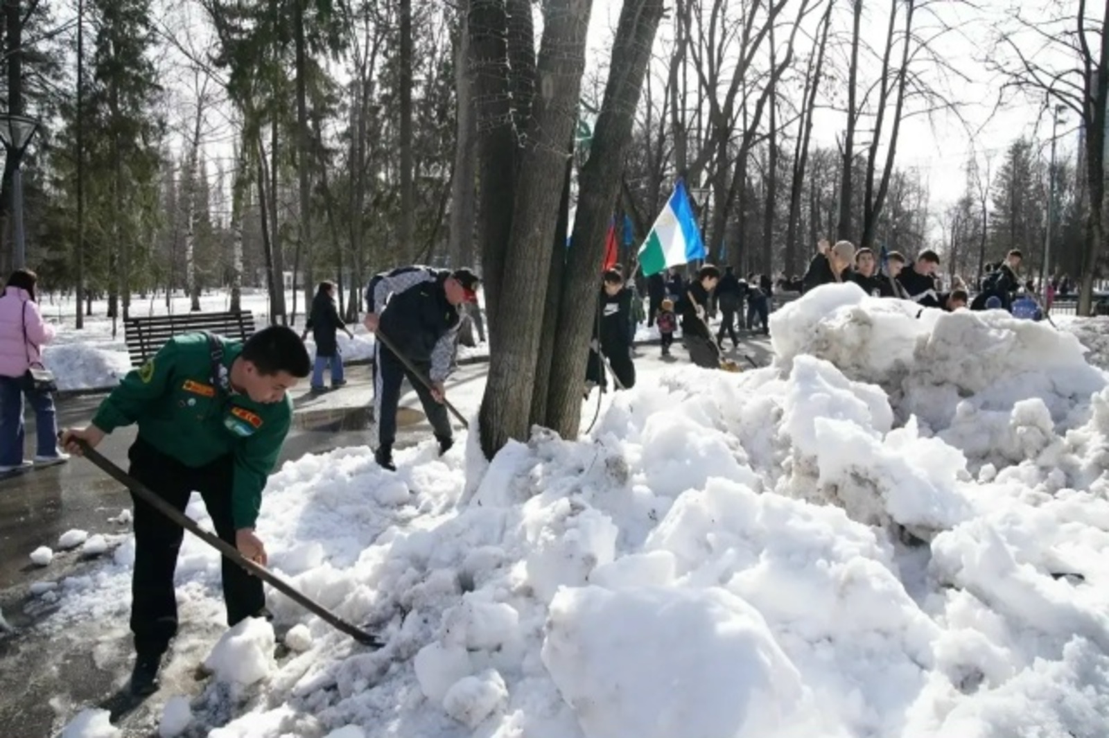 Радий Хабиров подвёл итоги субботника