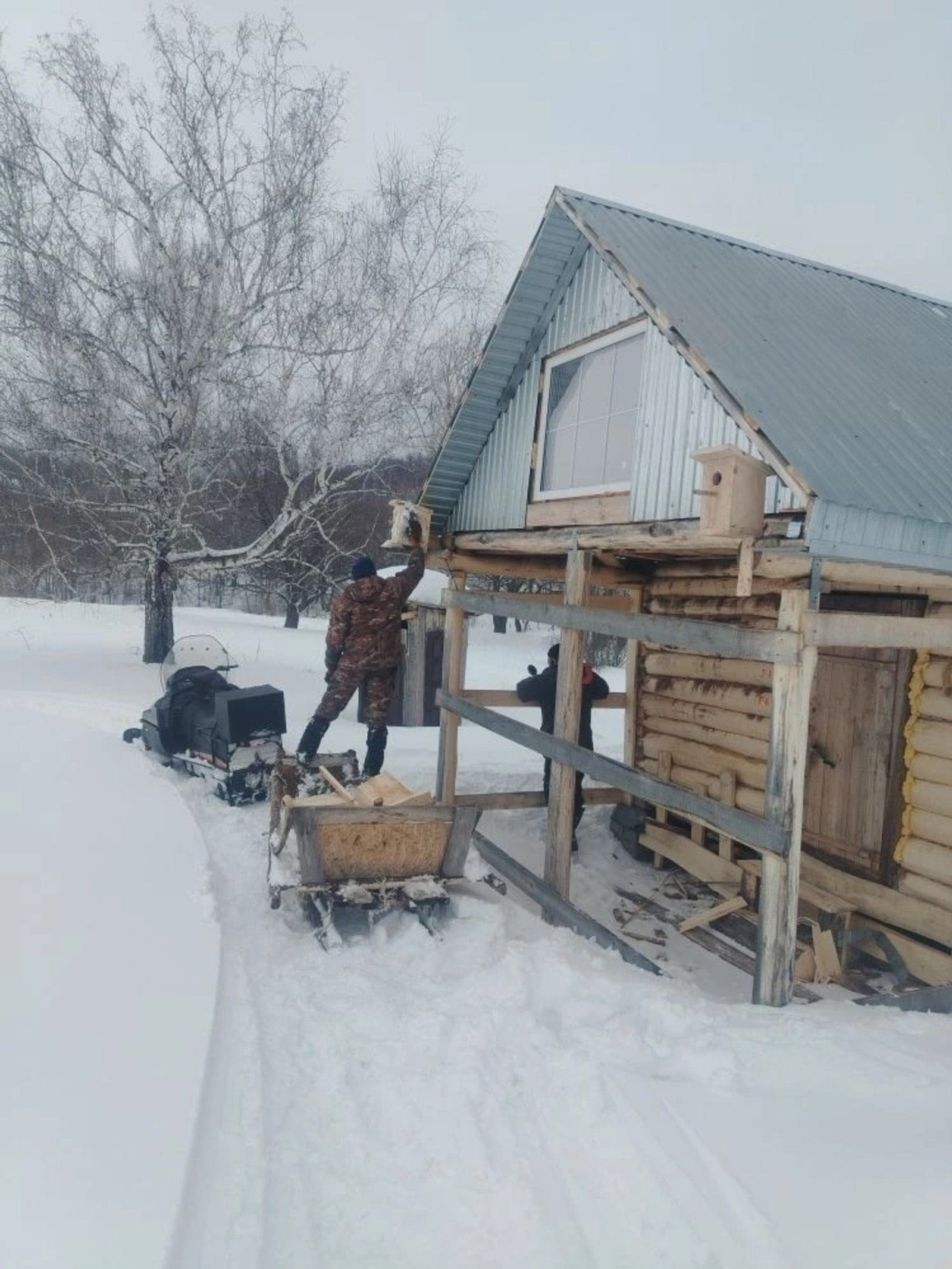 В Башкирии школьники и сотрудники парка «Зилим» развесили новые скворечники
