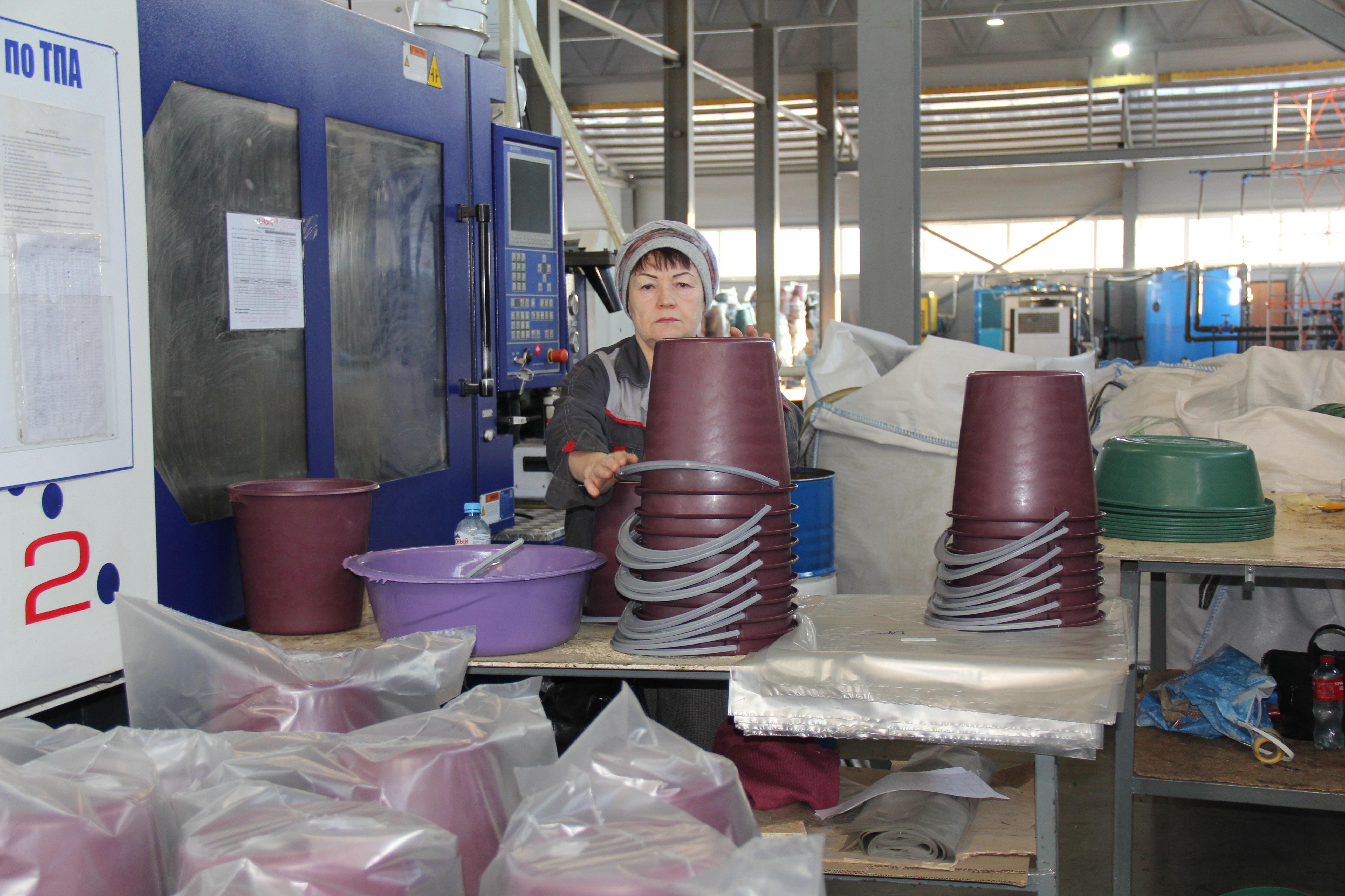 В селе Арсланово Чишминского района производят пластиковую посуду