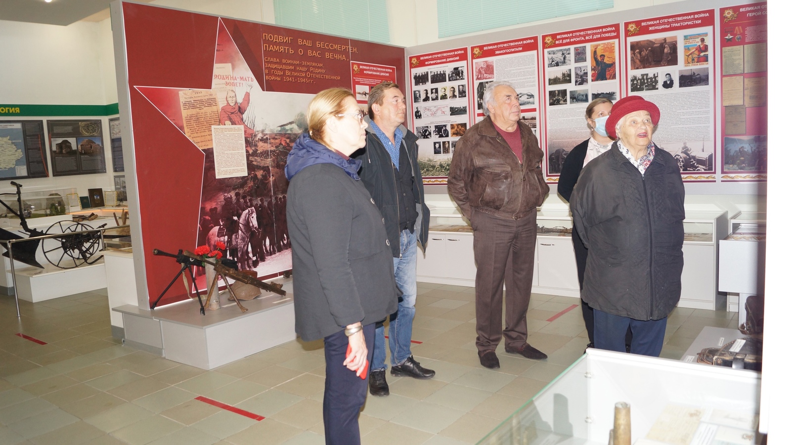 Наши известные земляки побывали в Чишминском историко - краеведческом музее