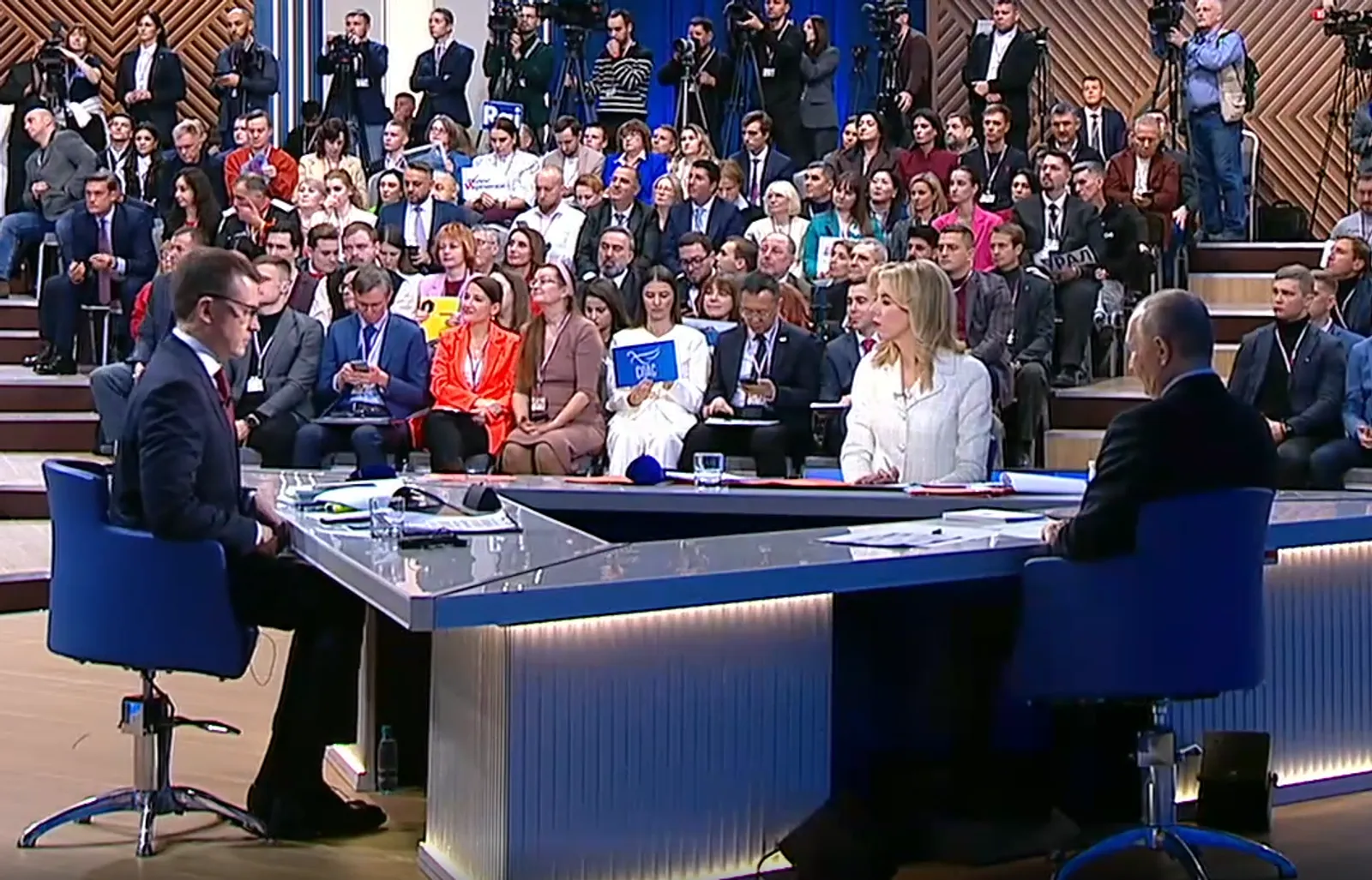 Владимир Путин рассказал о новой поддержке семей с детьми