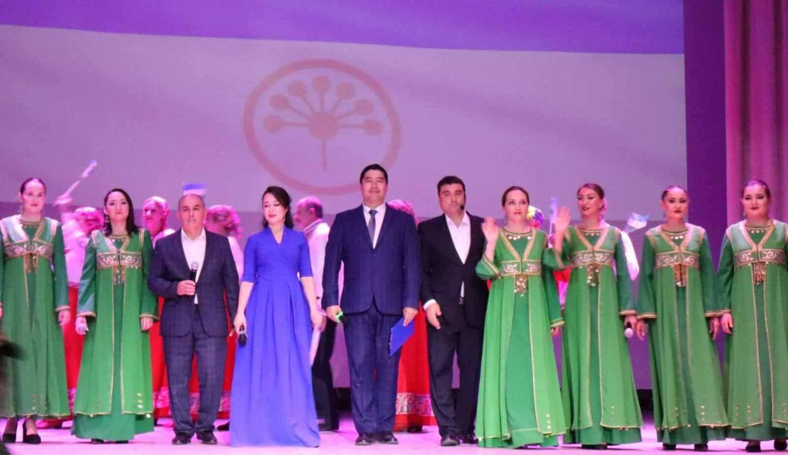 РДК Чишминского района получит диодный экран, мощный звук и сценические костюмы